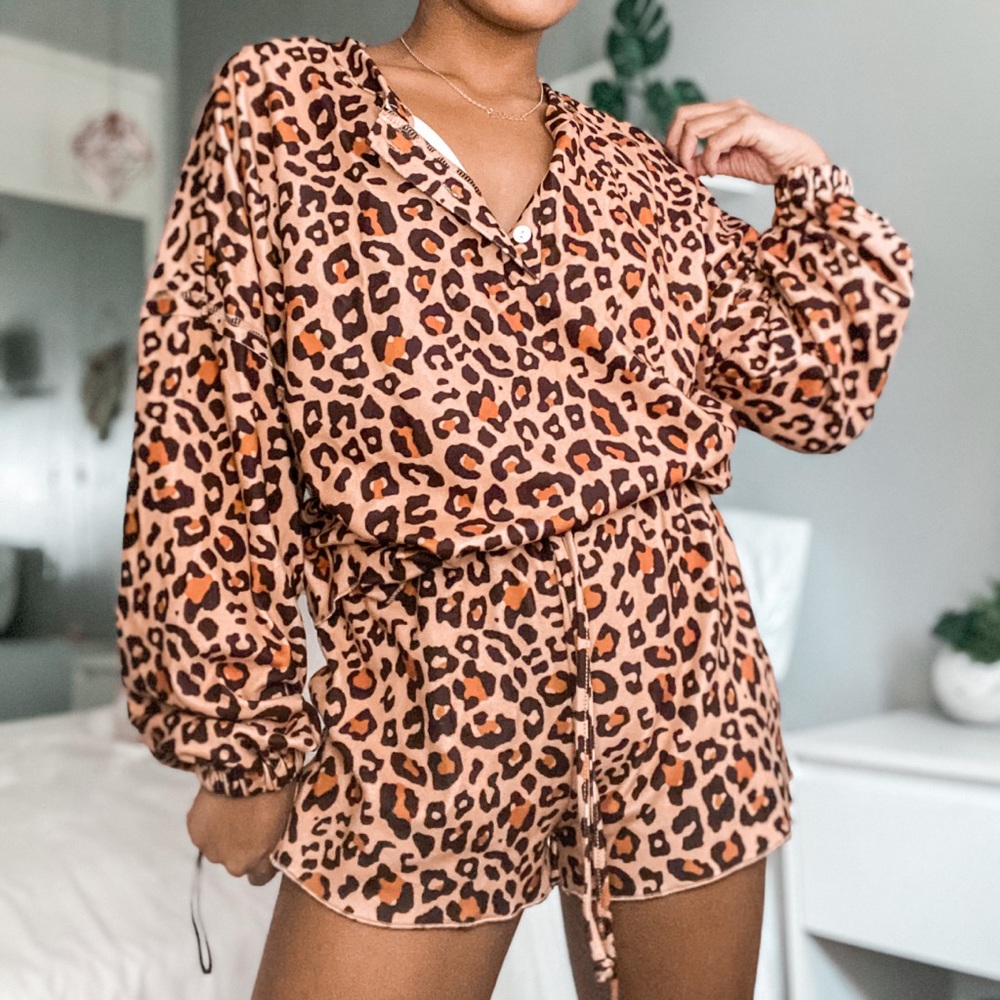 Two-Piece Pajama Set in Leopard